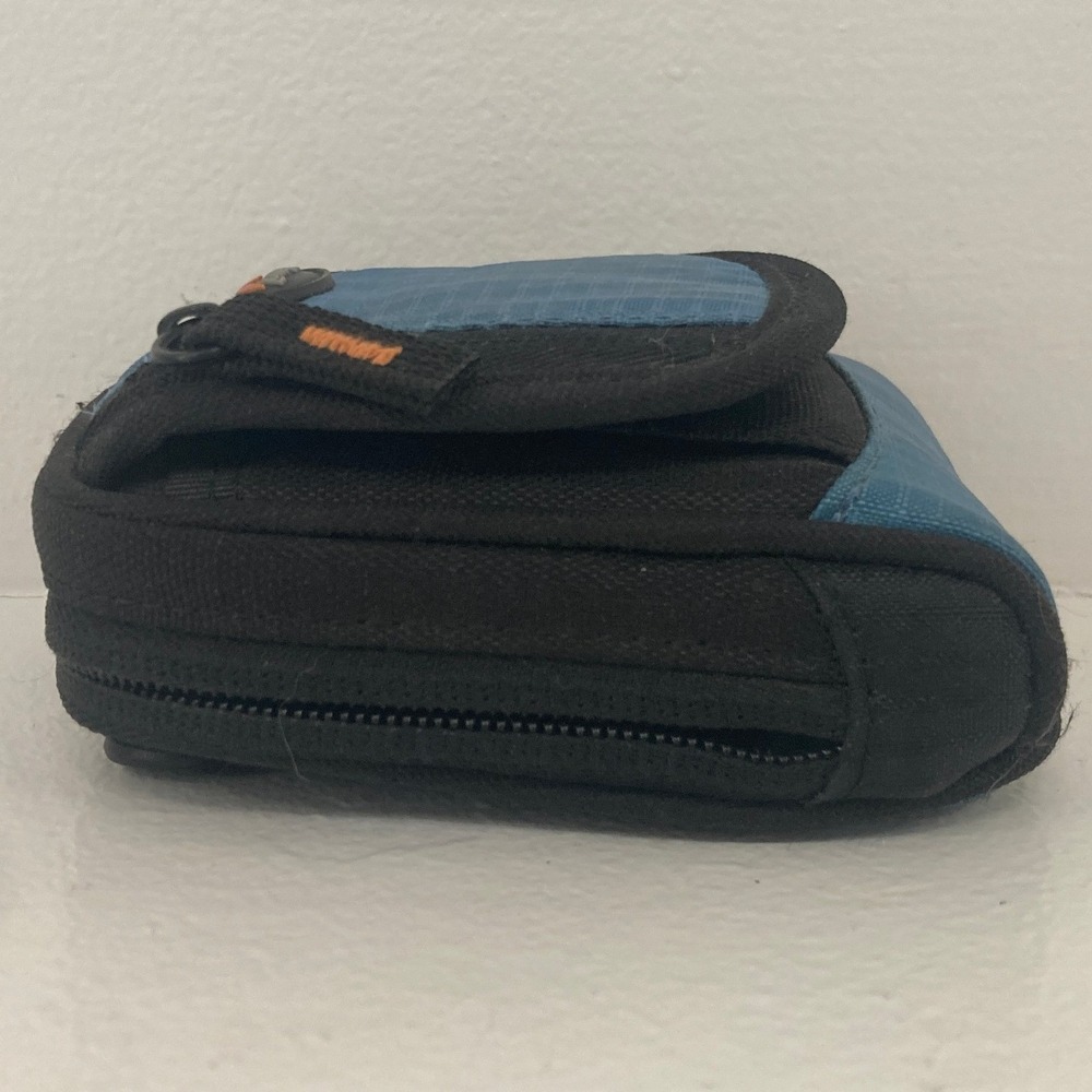 Lowepro Ridge 10 Compact Camera Pouch Artic Blue Padded Utility Accessory Case - Picture 10 of 13